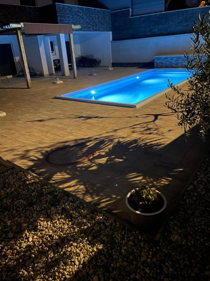 Villa Mira ***** Pinezici  Exterior photo